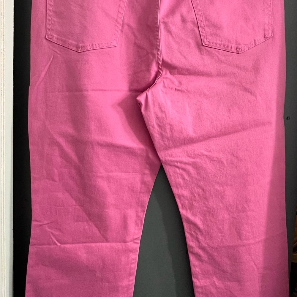 Seven7 Women's High Rise Cropped Pink Kick Flare Jeans - Size 18 NWT - Picture 6 of 6